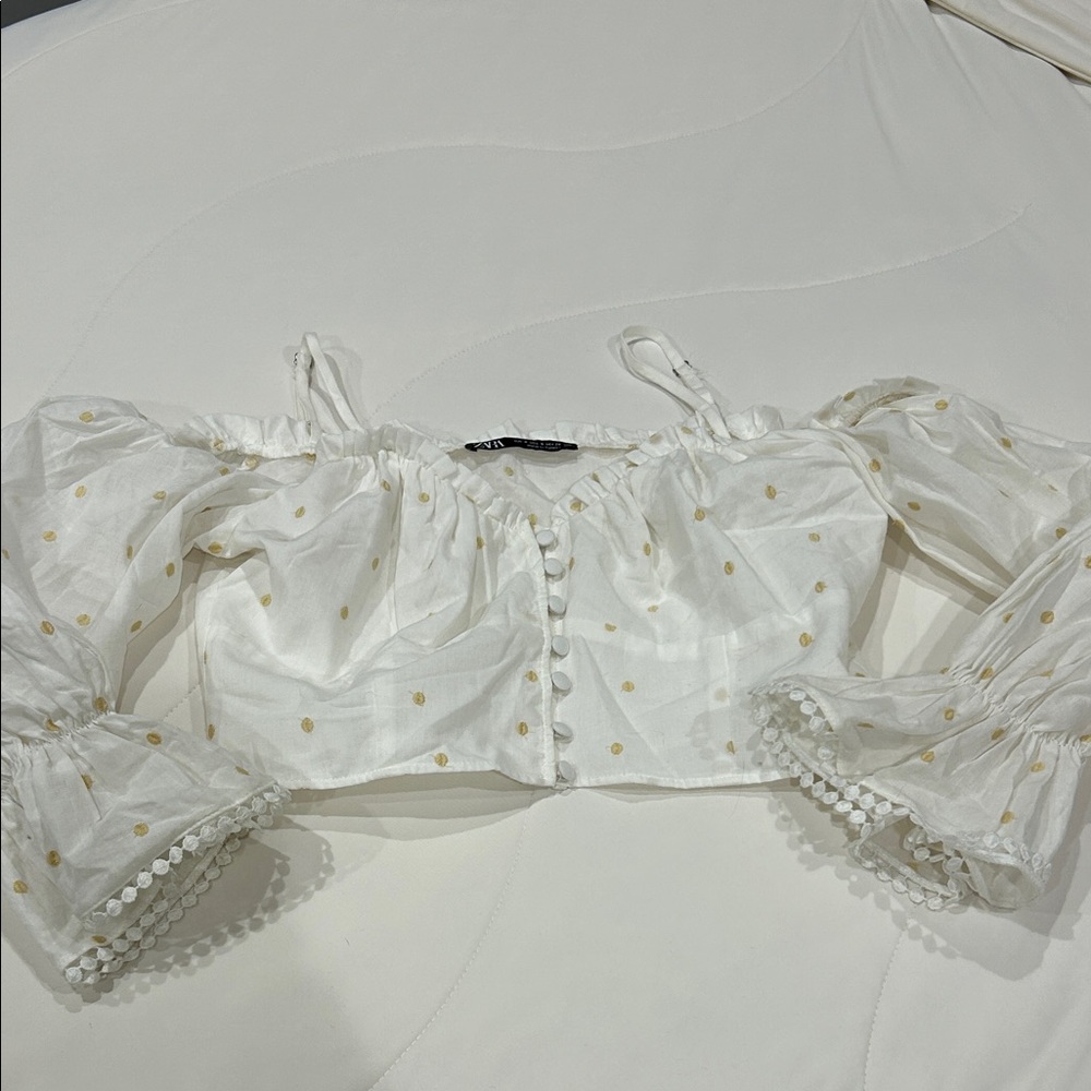 Zara White and Gold Polka Dot Cropped Blouse - Picture 1 of 3